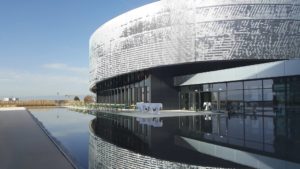 Magicien mentaliste à Lausanne à l'Aquatis pour une entreprise de constructions métalliques